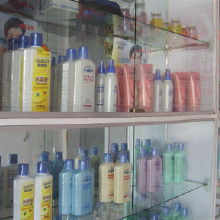 日用百貨批發(fā)市場(chǎng)分析 價(jià)格、渠道與廠家選擇指南